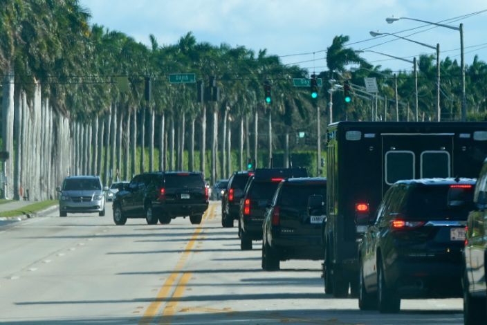 Lindsey Graham tweets that Trump wants $2,000 checks as COVID-19 relief bill lingers in limbo